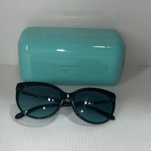 Tiffany & Co. サングラス TF4097 Tiffany woman's Sunglasses TF 4097 cat eye black frame blue lenses